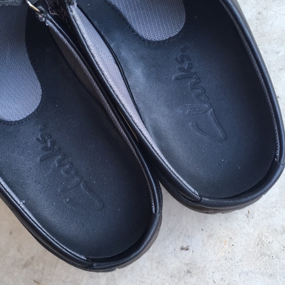 Clark’s Mules Black Sz 6 w/ Velcro strap - Picture 2 of 5